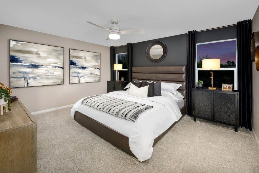 KBLV_Saguaro_Plan2124-MasterBedroom_7061a-11×8